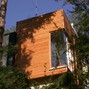 Holzwürfel mit Dachterrasse